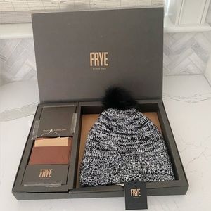 Frye Marled Beanie & Card Case Set